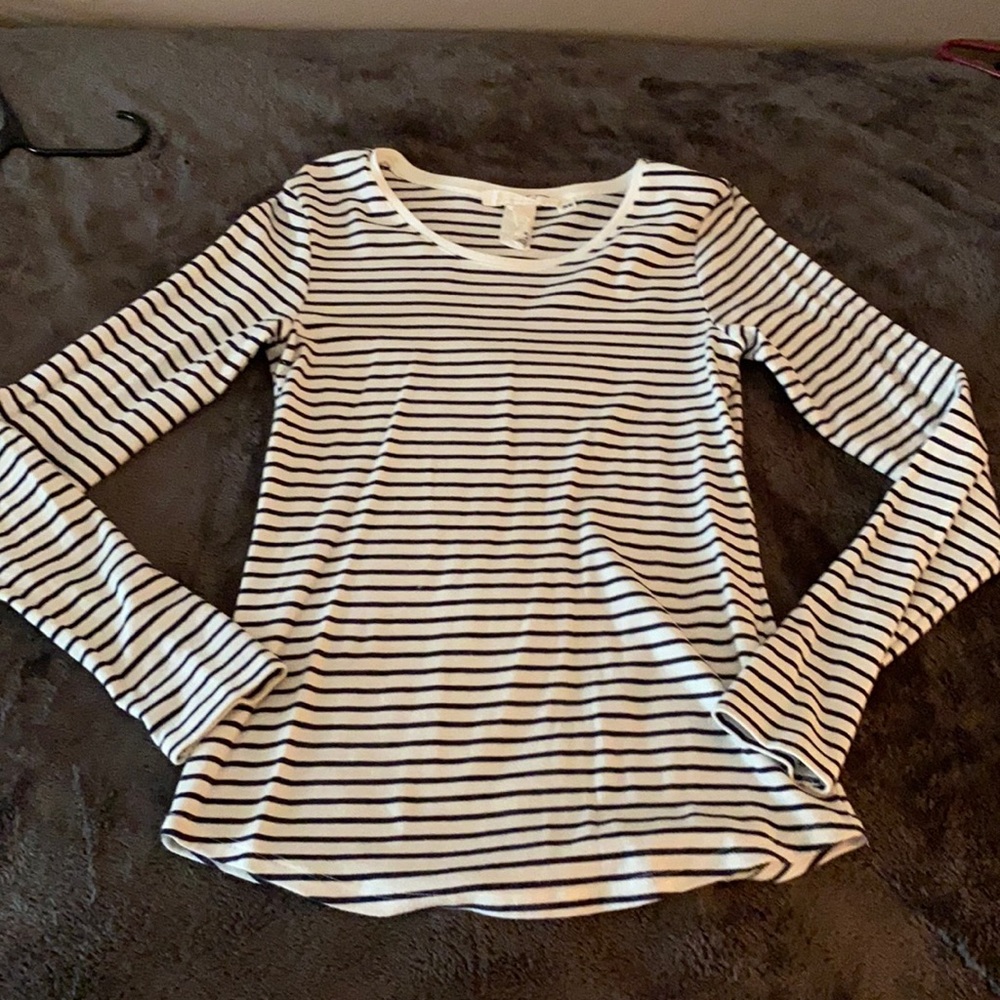 Black and white striped long sleeve top. Never worn